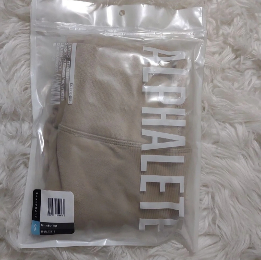 Alphalete Aero High Waisted Legging Small
